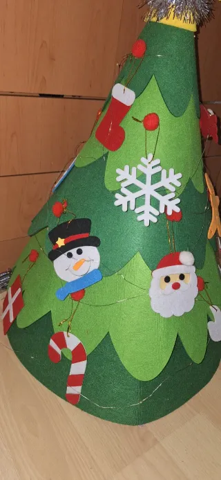 Árbol de Navidad fieltro decorado