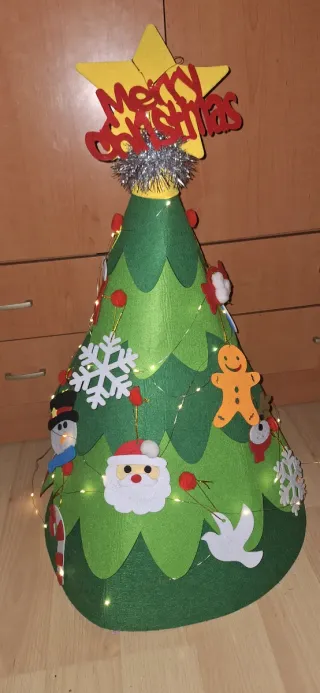 Árbol de Navidad fieltro decorado