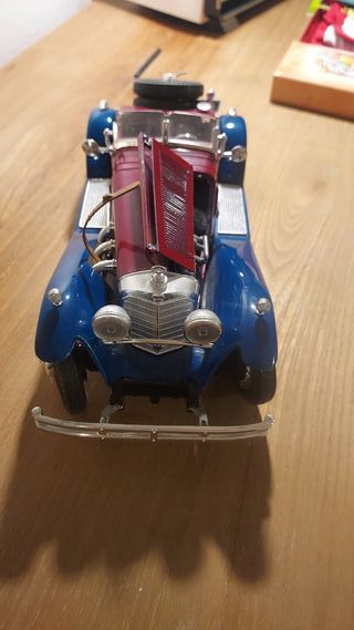 Set 2 Modellini Auto d'Epoca Burago