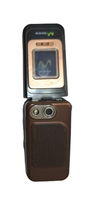 Nokia 7390 Plata con Batería y Cargador