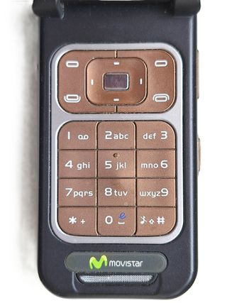 Nokia 7390 Plata con Batería y Cargador