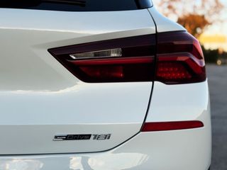 BMW X2 SDRIVE 18i con TECHO PANORÁMICO, NAVEGADOR...