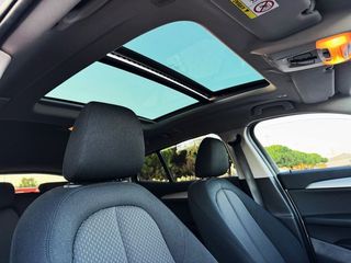 BMW X2 SDRIVE 18i con TECHO PANORÁMICO, NAVEGADOR...