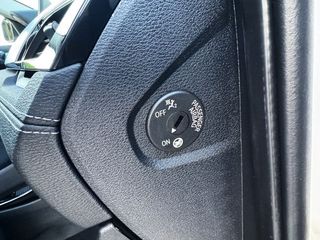 BMW X2 SDRIVE 18i con TECHO PANORÁMICO, NAVEGADOR...