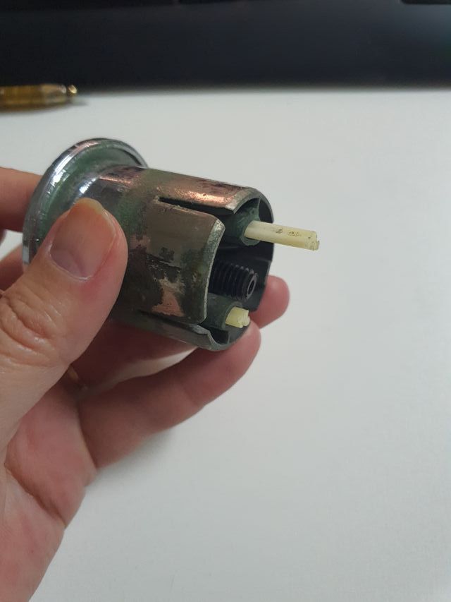 Pulsador doble cisterna WC