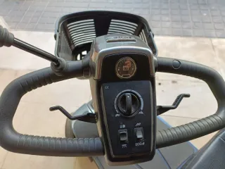 Scooter electrica Pride Revo 2.0