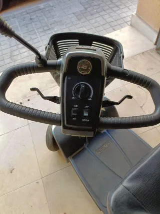 Scooter electrica Pride Revo 2.0