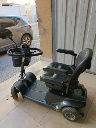 Scooter electrica Pride Revo 2.0