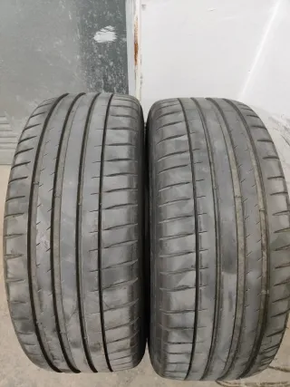 Michelin Pilot Sport 4 225/45 R19