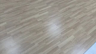 Suelo laminado efecto madera