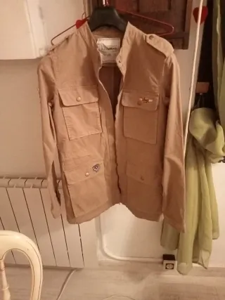 Chaqueta y otra de regalo.