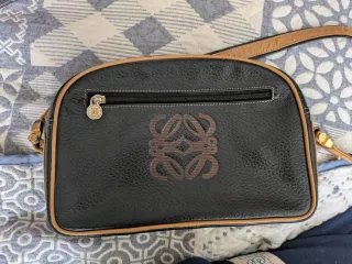 Bolso Loewe Negro y beige