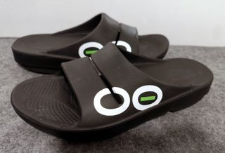 Chanclas Oofos Ooahh Sport Negras