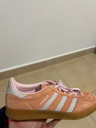 Zapatillas Adidas Gazelle Salmón Talla 40