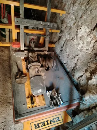 Motor y cable para elevador