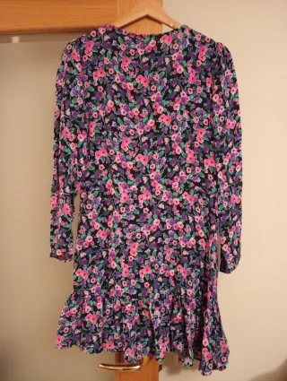 Vestido Zara floral sin estrenar
