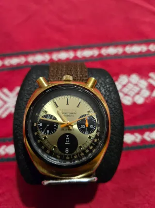 Citizen Bullhead Dorado Cronógrafo Automático