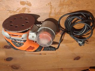 Lijadora Black & Decker KA270K