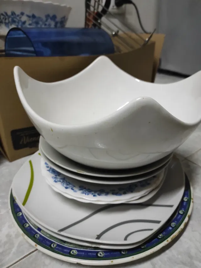 Juego de platos de cerámica