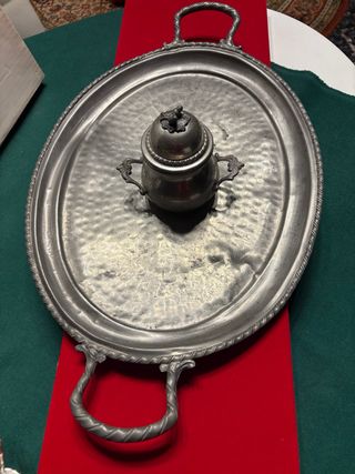 Antico vassoio peltro con zuccheriera