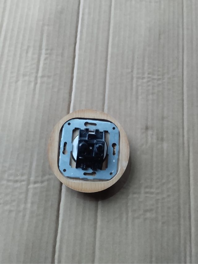 Mecanismos Fontini madera negociable