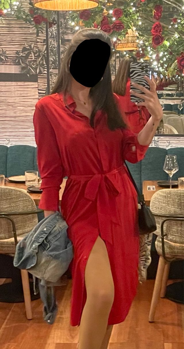 Vestido camisero rojo con cinturón