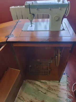 Máquina de coser SINGER