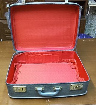 Maleta vintage gris y dorada