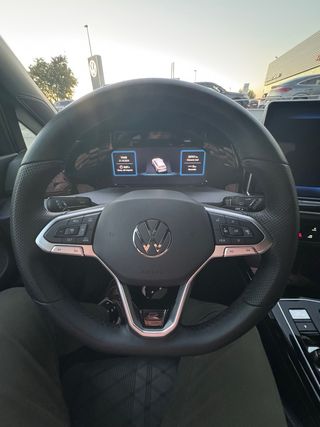 VW Golf Variant R-Line 1.5eTSi 150cv microhibrido