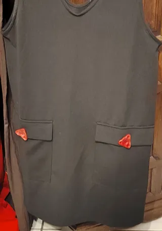 Vestito Terranova nero con dettagli rossi, taglia