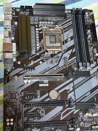 Placa Base Gigabyte Z390 UD Socket 1151
