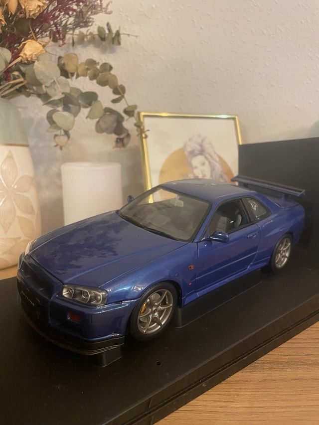 Nissan Skyline R34 V-Spec 1:18 Autoart