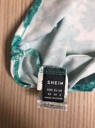 Top corto estampado floral