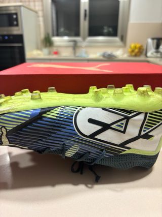 Botas de fútbol Puma Talla 42