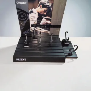 Expositor de relojes Orient metal 