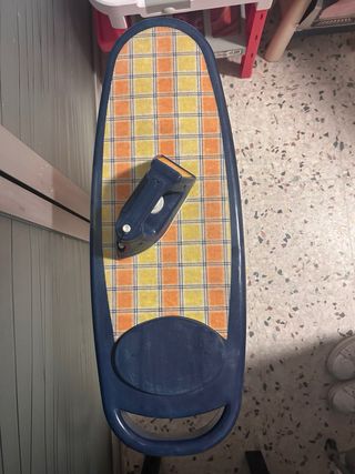 Tabla y plancha de juguete