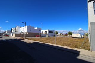 Terreno urbanizable en Churriana de la Vega