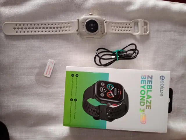 Reloj smartwatch Zeblaze Beyond 3 Pro GPS Plata