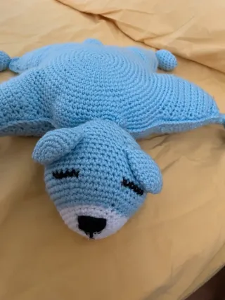 Boneco de croché azul