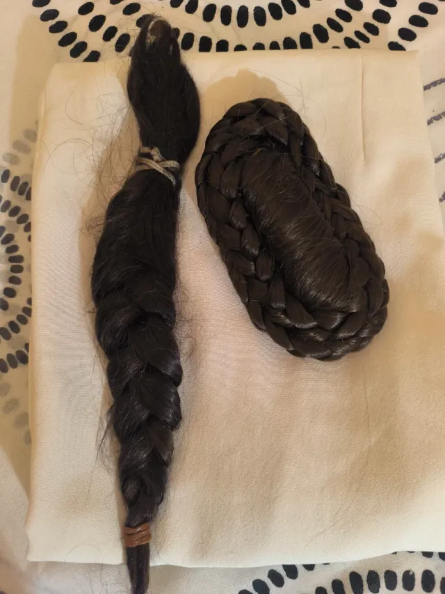 Moño fallera castaño oscuro y trenza