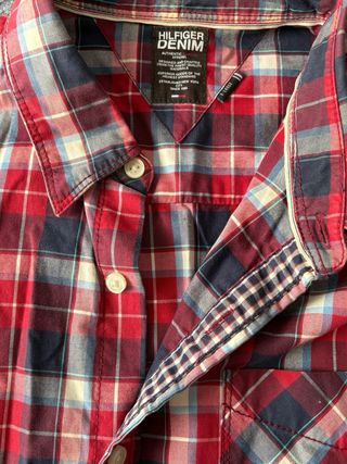 Camisa Tommy Hilfiger cuadros rojos y azules