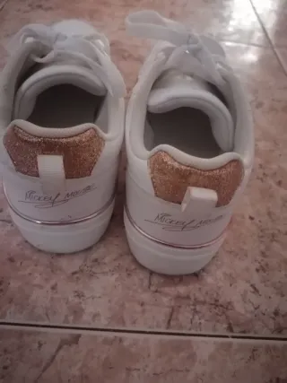 Zapatillas Blancas