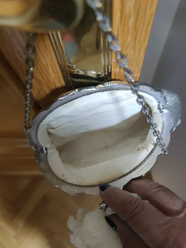 Bolso vintage de malla plateada
