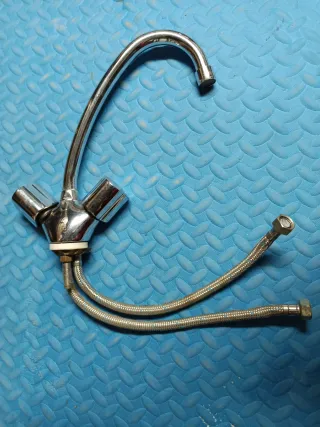 Grifo de cocina cromado