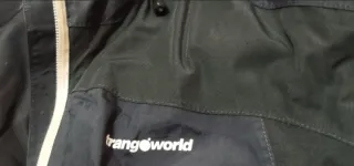Chaqueta Trangoworld Negra. Talla S