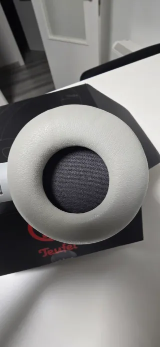 Auriculares Teufel Airy Blancos y Grises