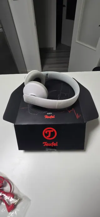 Auriculares Teufel Airy Blancos y Grises