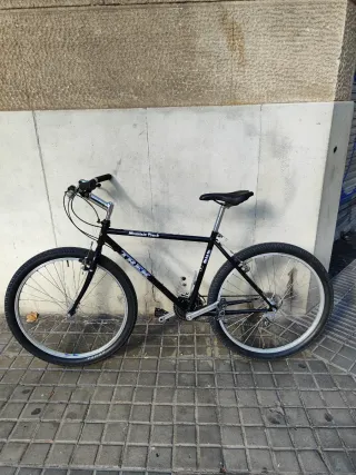 Bicicleta Trek 820