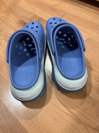 Zapatillas Crocs Azul y Blanco