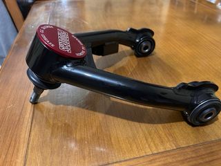 Trapecios Reforzados Pedders Nissan Navara